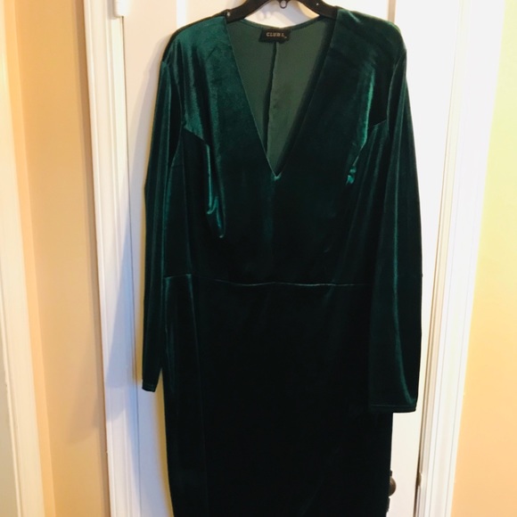ASOS "Club L" Green Stretch Velvet Cocktail Dress - Picture 2 of 8